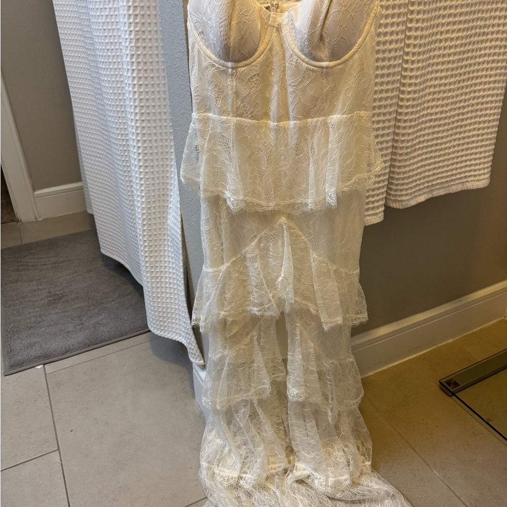 Majorelle Zelda Fitz Gown in Ivory